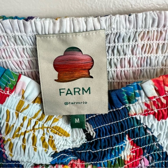 NEW Farm Rio Macaw Wind Smocked Crop
Top Beaded in Medium - Picture 4 of 10